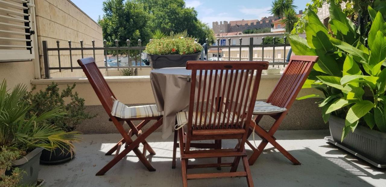 Apartments Dalia House Хвар Экстерьер фото
